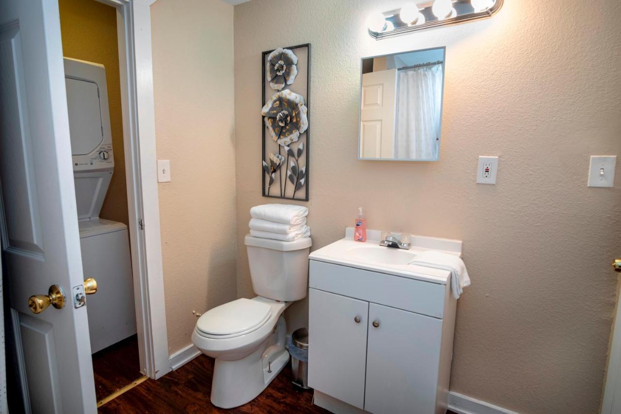 Cozy Downtown Guest House 2Br/1Ba Sleeps 8 San Antonio Exterior photo