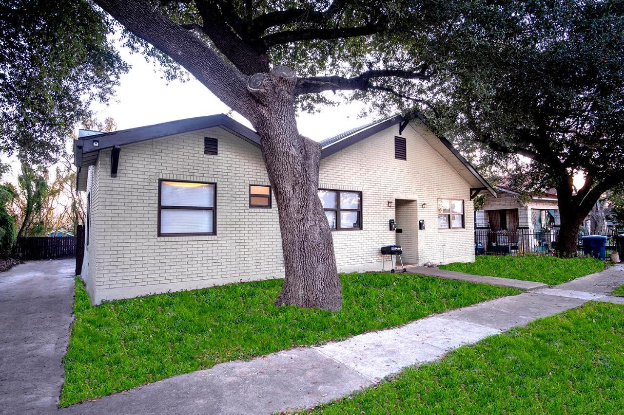 Cozy Downtown Guest House 2Br/1Ba Sleeps 8 San Antonio Exterior photo